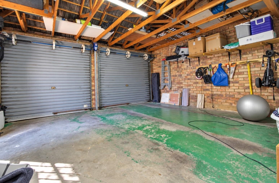 3 Bedroom Property for Sale in Wilgeheuwel Gauteng