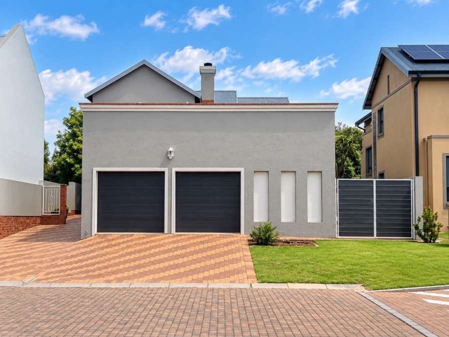 4 Bedroom Property for Sale in Heritage Hill Gauteng