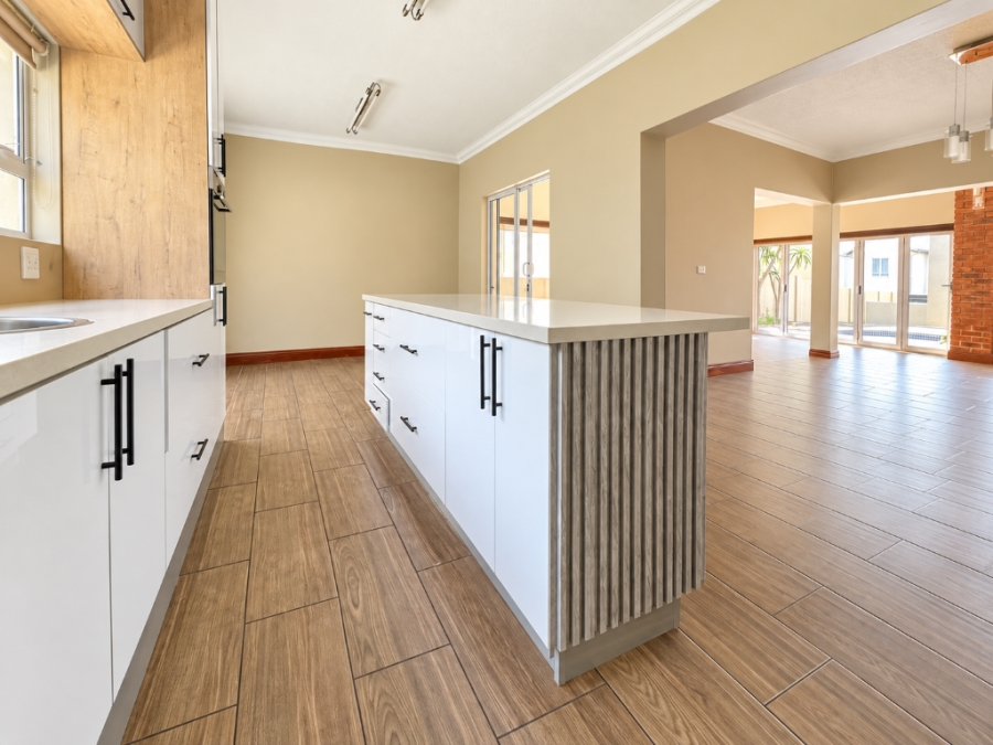 4 Bedroom Property for Sale in Heritage Hill Gauteng
