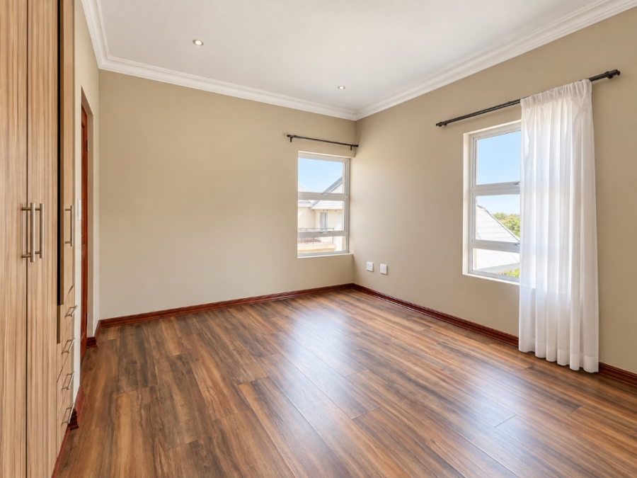 4 Bedroom Property for Sale in Heritage Hill Gauteng