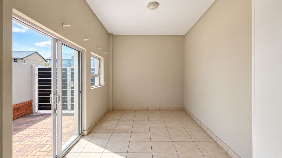 4 Bedroom Property for Sale in Heritage Hill Gauteng