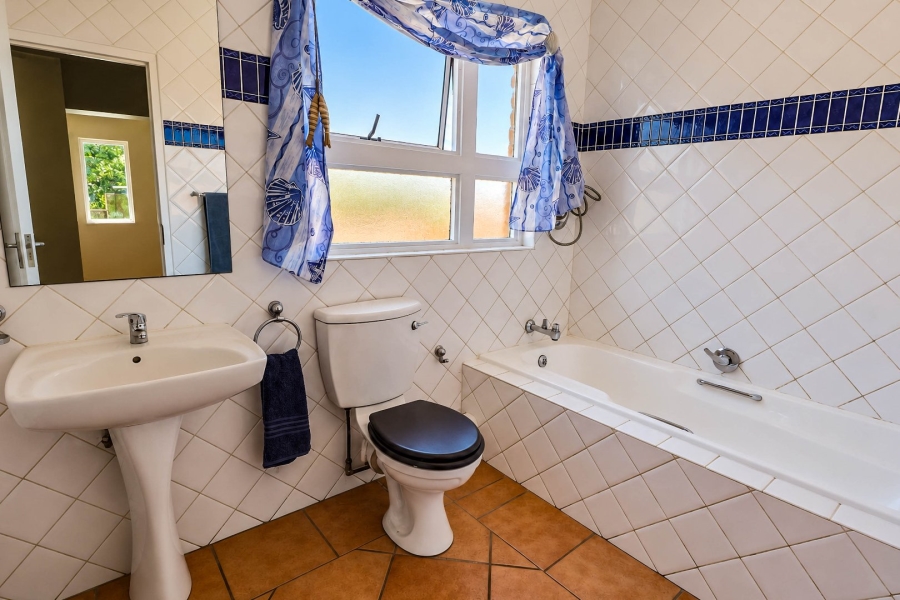 5 Bedroom Property for Sale in Centurion Golf Estate Gauteng