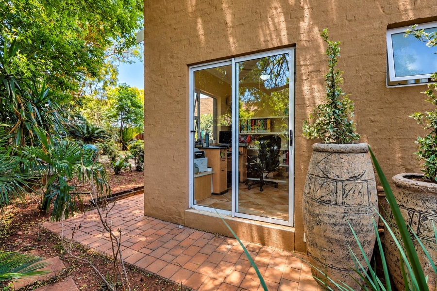 5 Bedroom Property for Sale in Centurion Golf Estate Gauteng