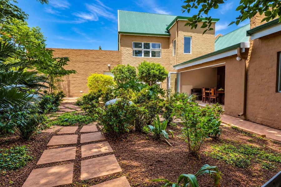 5 Bedroom Property for Sale in Centurion Golf Estate Gauteng