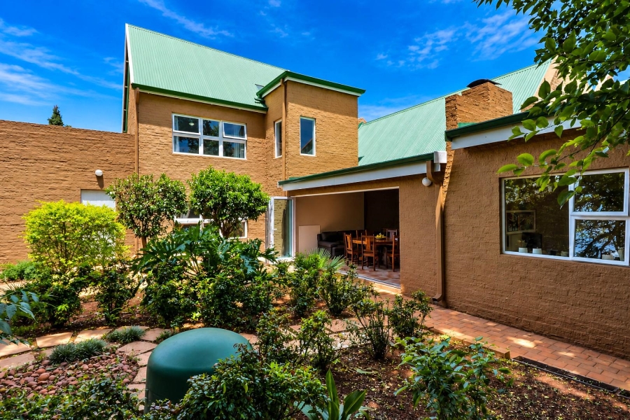 5 Bedroom Property for Sale in Centurion Golf Estate Gauteng