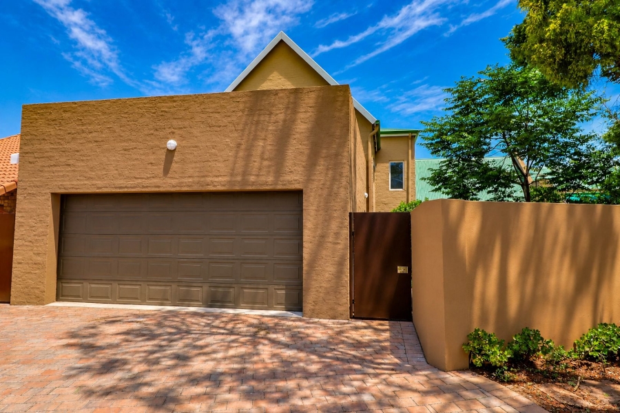 5 Bedroom Property for Sale in Centurion Golf Estate Gauteng