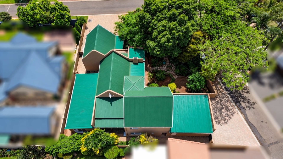 5 Bedroom Property for Sale in Centurion Golf Estate Gauteng