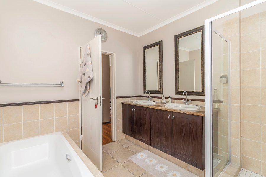 4 Bedroom Property for Sale in Summerset Gauteng