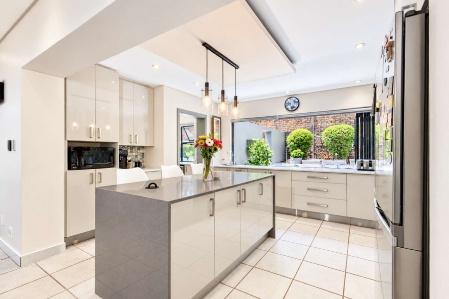 4 Bedroom Property for Sale in Dainfern Golf Estate Gauteng