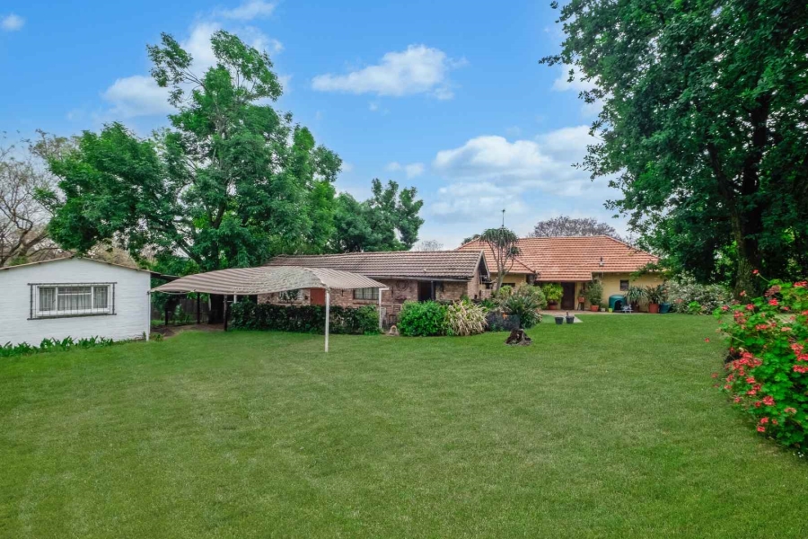 0 Bedroom Property for Sale in Blue Hills Gauteng