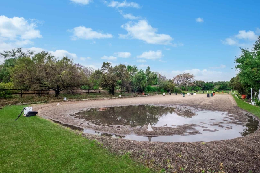 0 Bedroom Property for Sale in Blue Hills Gauteng