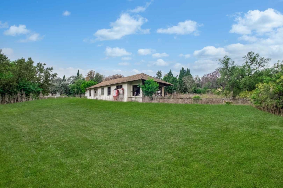 0 Bedroom Property for Sale in Blue Hills Gauteng
