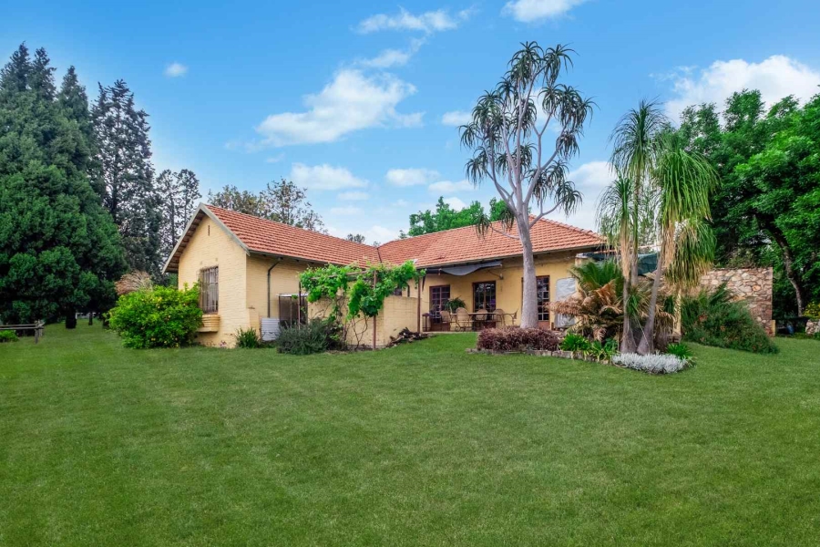 0 Bedroom Property for Sale in Blue Hills Gauteng