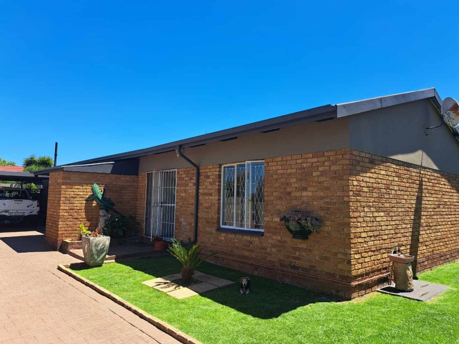 4 Bedroom Property for Sale in Van Dyk Park Gauteng