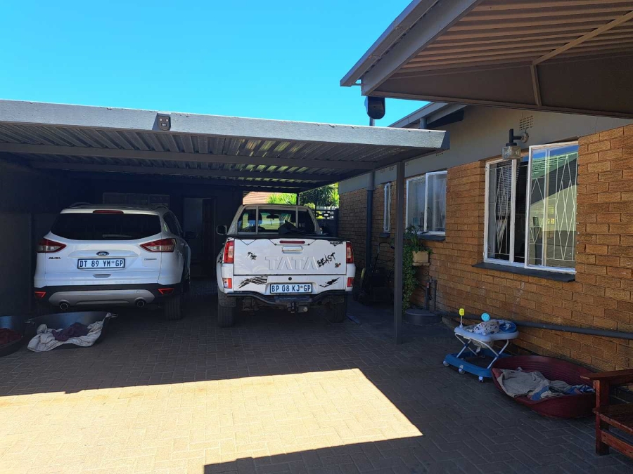 4 Bedroom Property for Sale in Van Dyk Park Gauteng