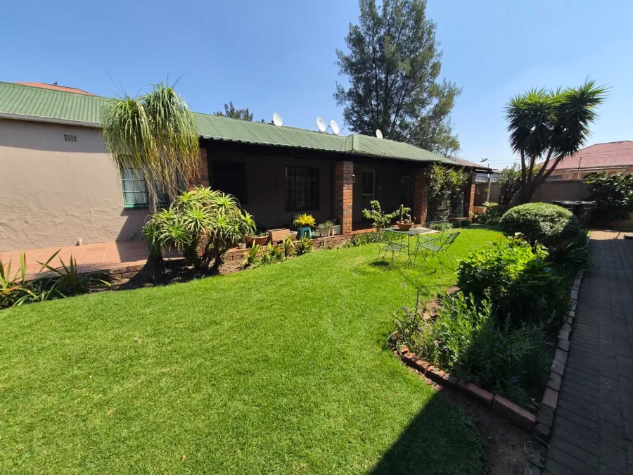 12 Bedroom Property for Sale in Germiston South Gauteng