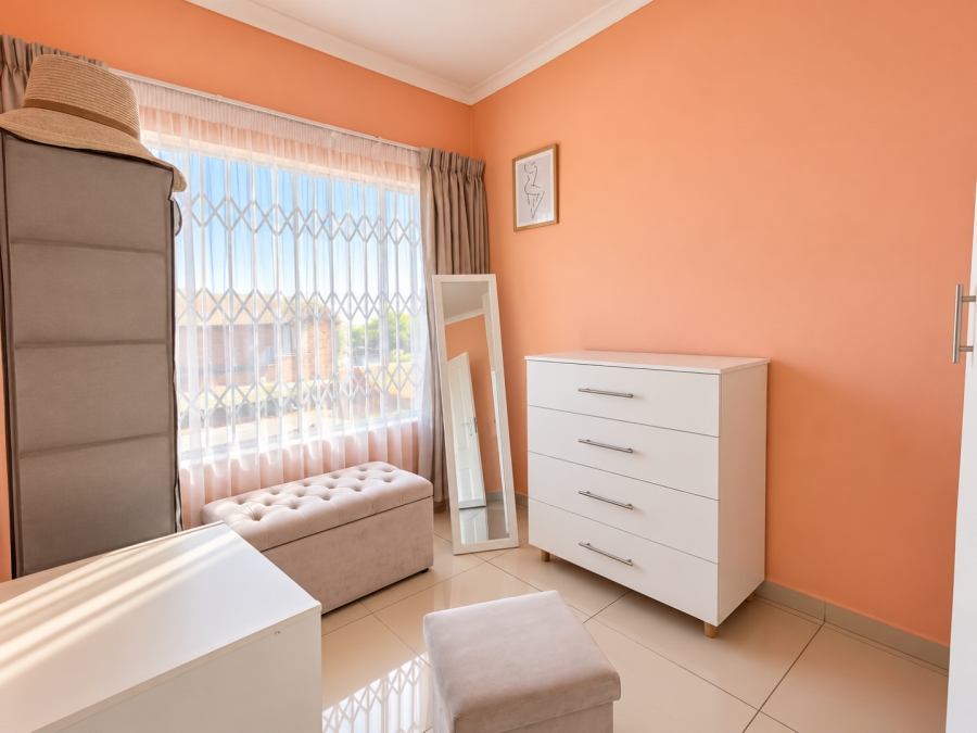 2 Bedroom Property for Sale in Groblerpark Gauteng