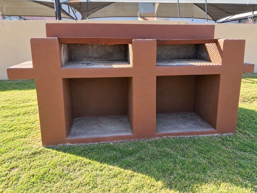 2 Bedroom Property for Sale in Groblerpark Gauteng