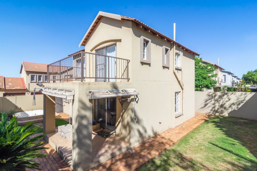 3 Bedroom Property for Sale in Willowbrook Gauteng