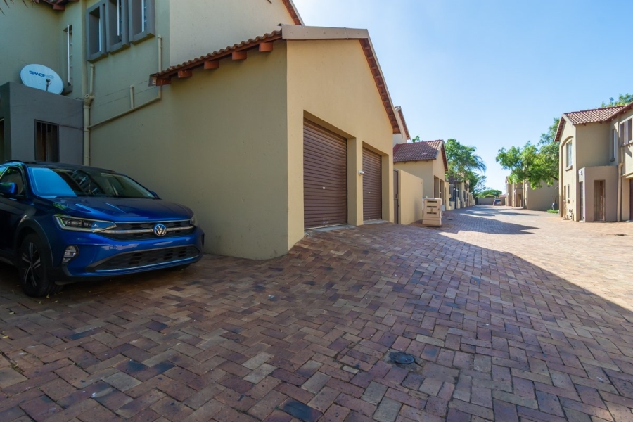 3 Bedroom Property for Sale in Willowbrook Gauteng