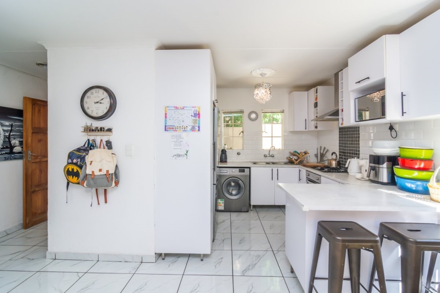 3 Bedroom Property for Sale in Willowbrook Gauteng