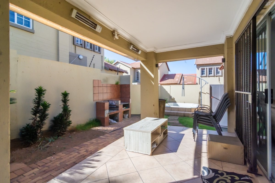 3 Bedroom Property for Sale in Willowbrook Gauteng