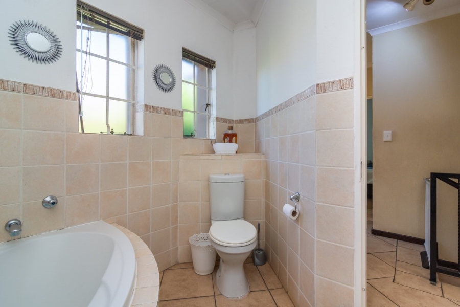 3 Bedroom Property for Sale in Willowbrook Gauteng