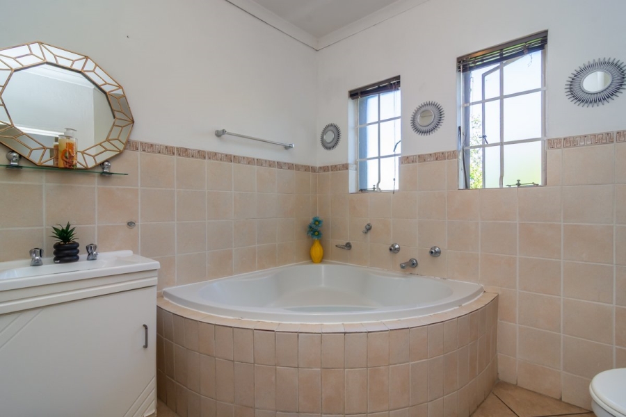 3 Bedroom Property for Sale in Willowbrook Gauteng