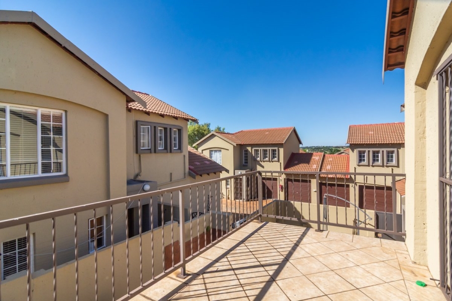 3 Bedroom Property for Sale in Willowbrook Gauteng