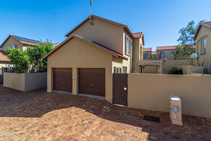 3 Bedroom Property for Sale in Willowbrook Gauteng
