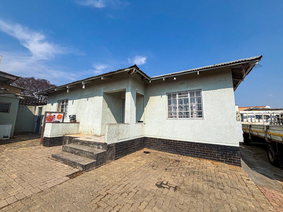 14 Bedroom Property for Sale in Unigray Gauteng