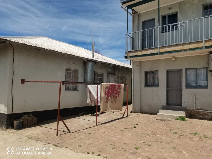 14 Bedroom Property for Sale in Unigray Gauteng