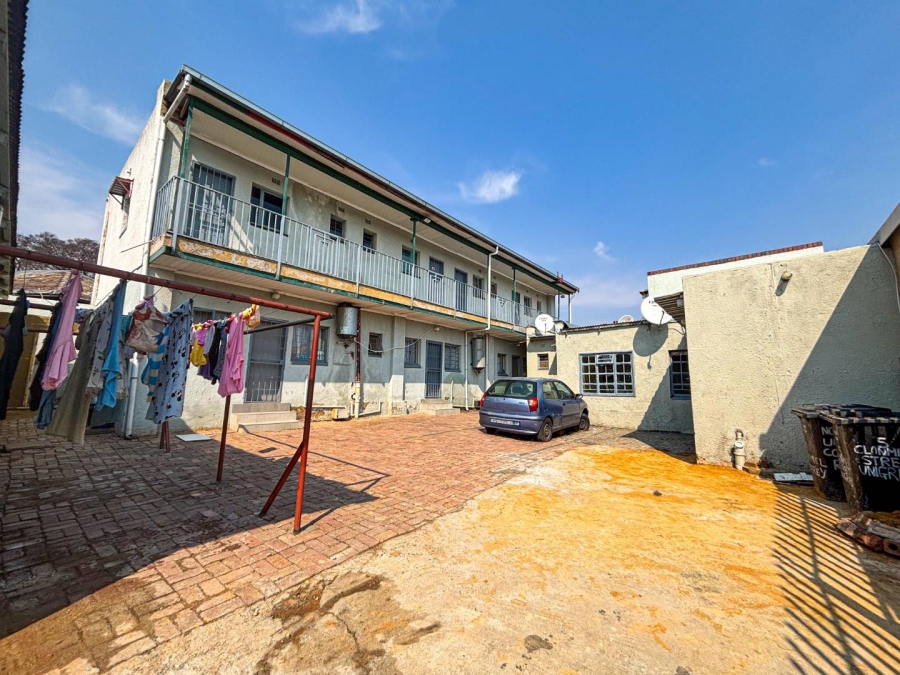14 Bedroom Property for Sale in Unigray Gauteng