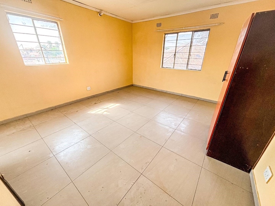 14 Bedroom Property for Sale in Unigray Gauteng