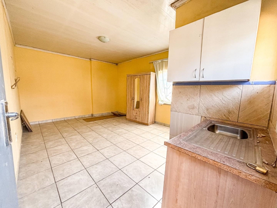 14 Bedroom Property for Sale in Unigray Gauteng