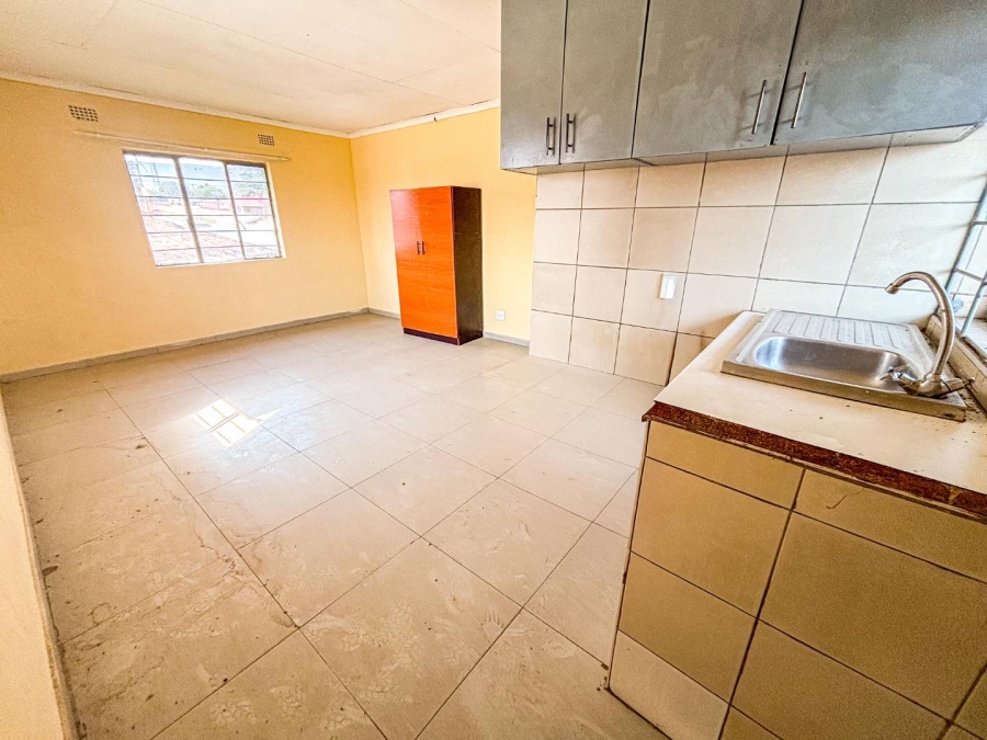 14 Bedroom Property for Sale in Unigray Gauteng