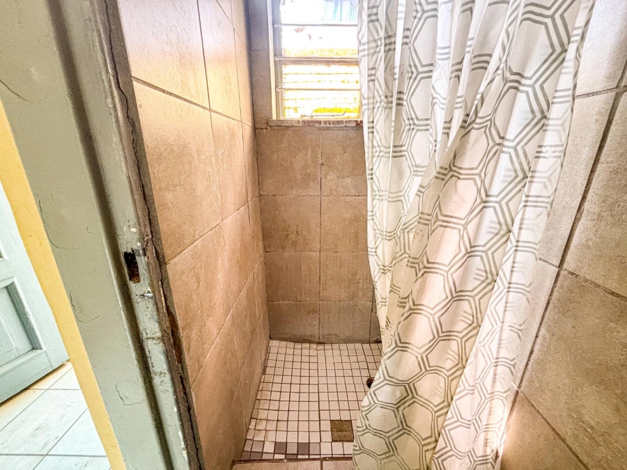 14 Bedroom Property for Sale in Unigray Gauteng
