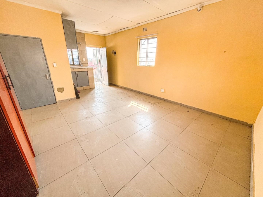 14 Bedroom Property for Sale in Unigray Gauteng