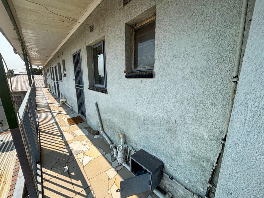 14 Bedroom Property for Sale in Unigray Gauteng