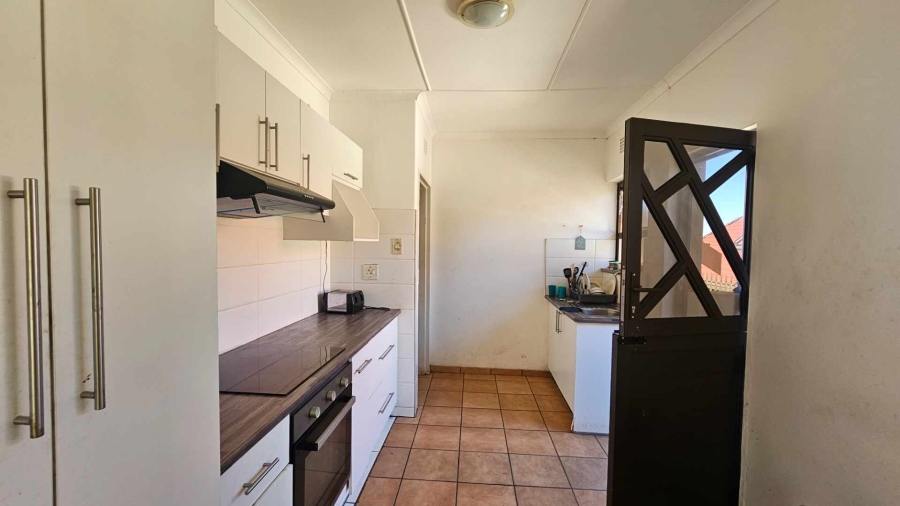 3 Bedroom Property for Sale in Lindhaven Gauteng