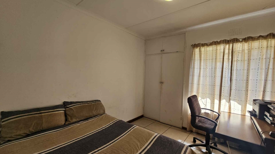 3 Bedroom Property for Sale in Lindhaven Gauteng