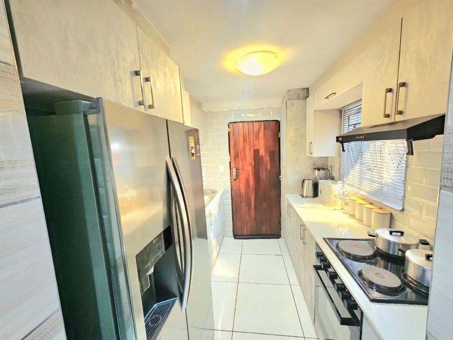 3 Bedroom Property for Sale in Lotus Gardens Gauteng