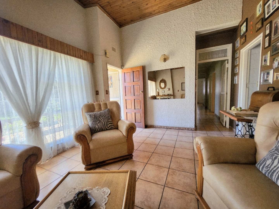 4 Bedroom Property for Sale in Verwoerdpark Gauteng