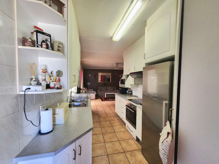 4 Bedroom Property for Sale in Verwoerdpark Gauteng