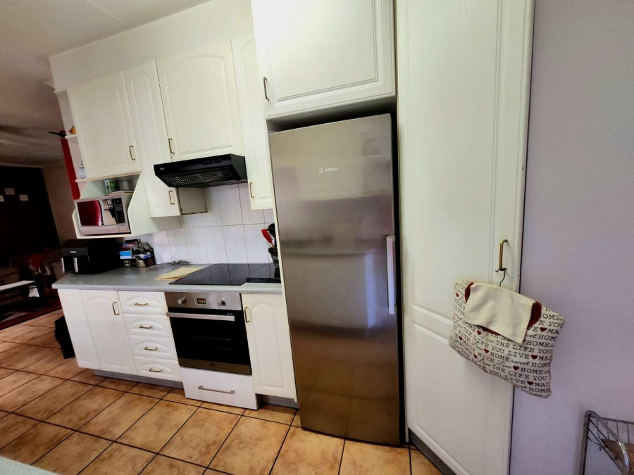 4 Bedroom Property for Sale in Verwoerdpark Gauteng