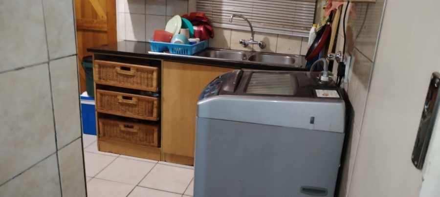 4 Bedroom Property for Sale in Nkwe Estate Gauteng