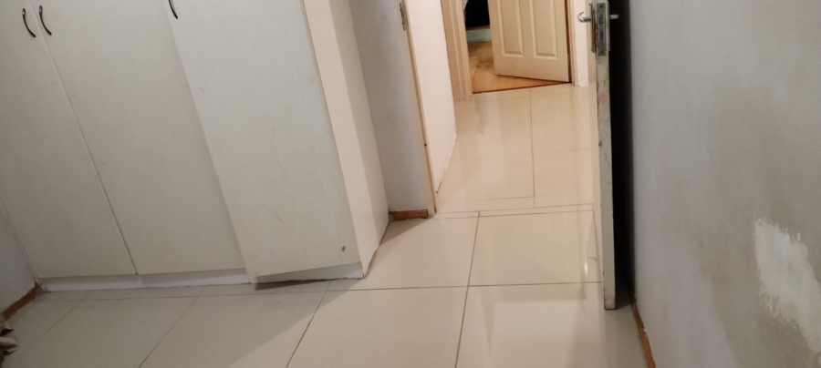 4 Bedroom Property for Sale in Nkwe Estate Gauteng