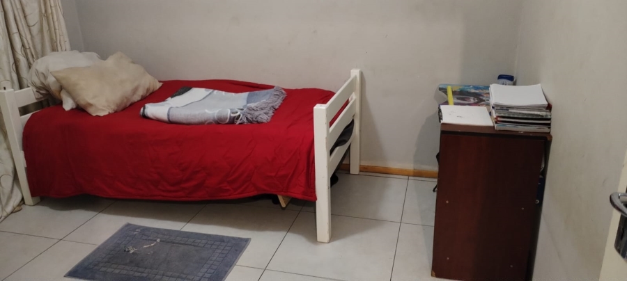 4 Bedroom Property for Sale in Nkwe Estate Gauteng