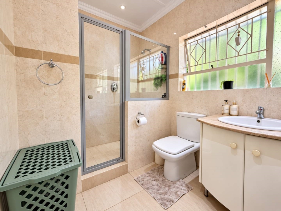 3 Bedroom Property for Sale in Glenvista Gauteng