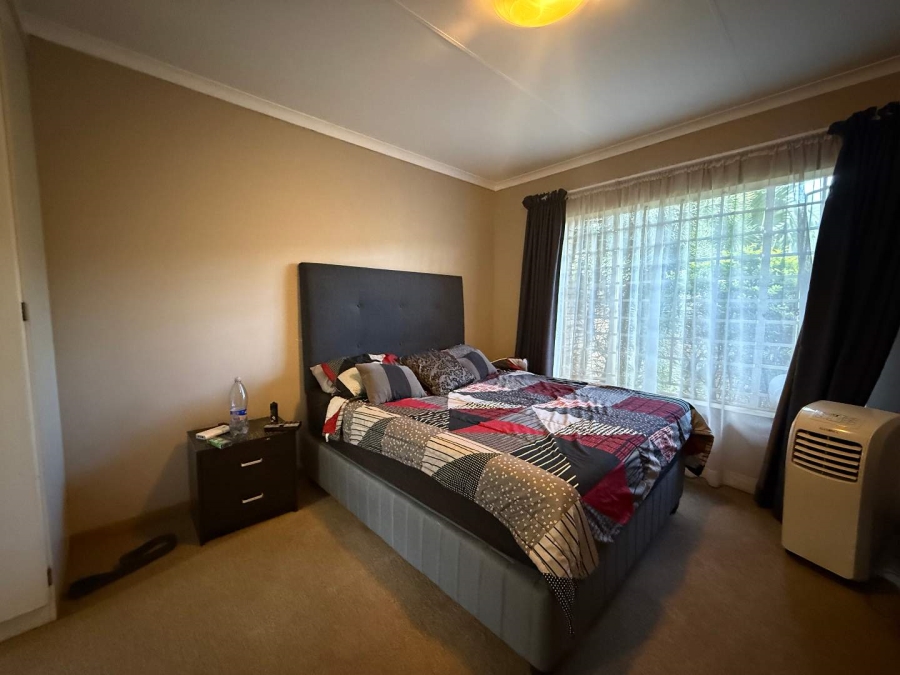 2 Bedroom Property for Sale in Faerie Glen Gauteng